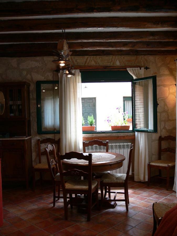 Santa Maria de Riaza Las Casas De Yaguee, Ayllon מראה חיצוני תמונה